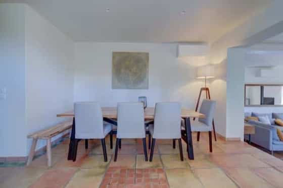 Indoor dining corner