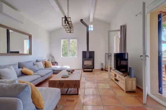 Living room with fireplace