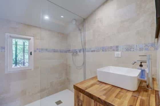 Shower room and terrace